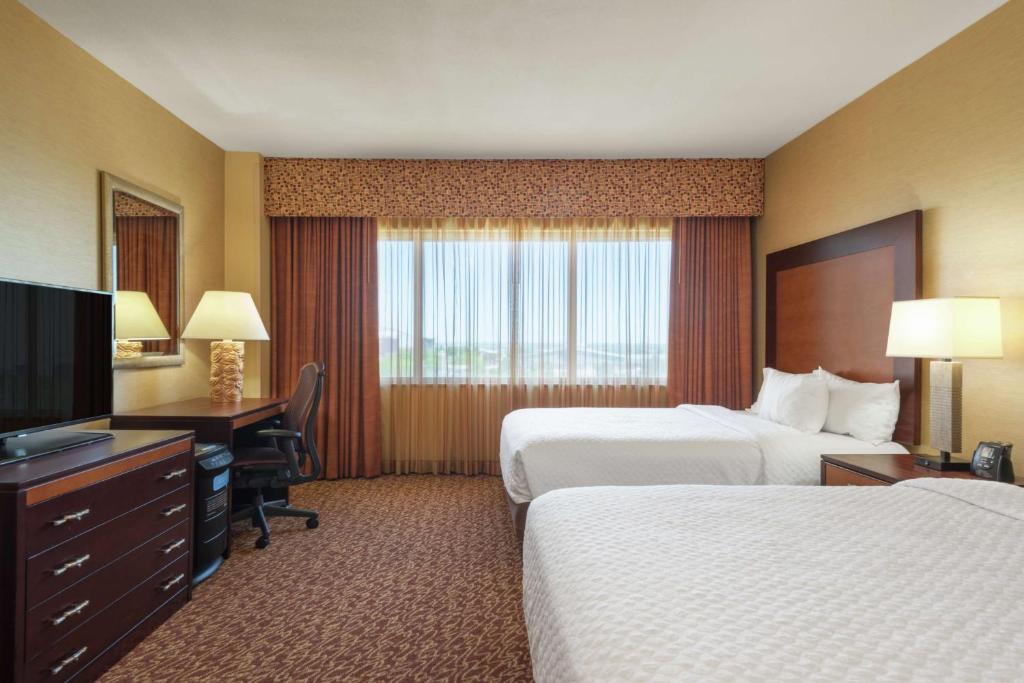Embassy Suites Loveland Conference Center photo