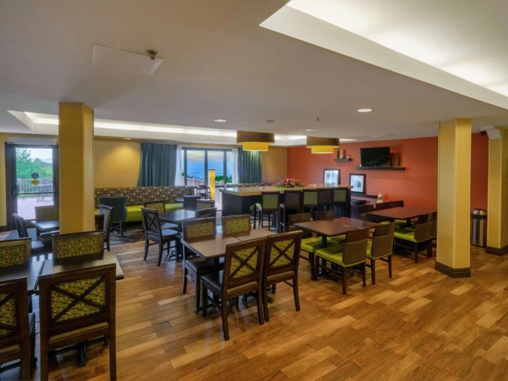 Restaurace v ubytování Hampton Inn Hazleton