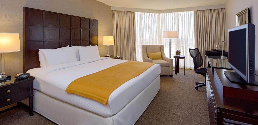 DoubleTree by Hilton Hotel Houston Greenway Plaza - King Room - Non Fumatori