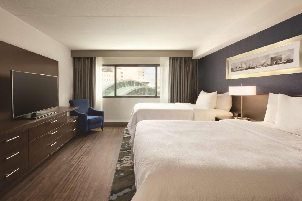 Embassy Suites by Hilton Indianapolis Downtown - Suite With Two Double Beds - Non-Smoking