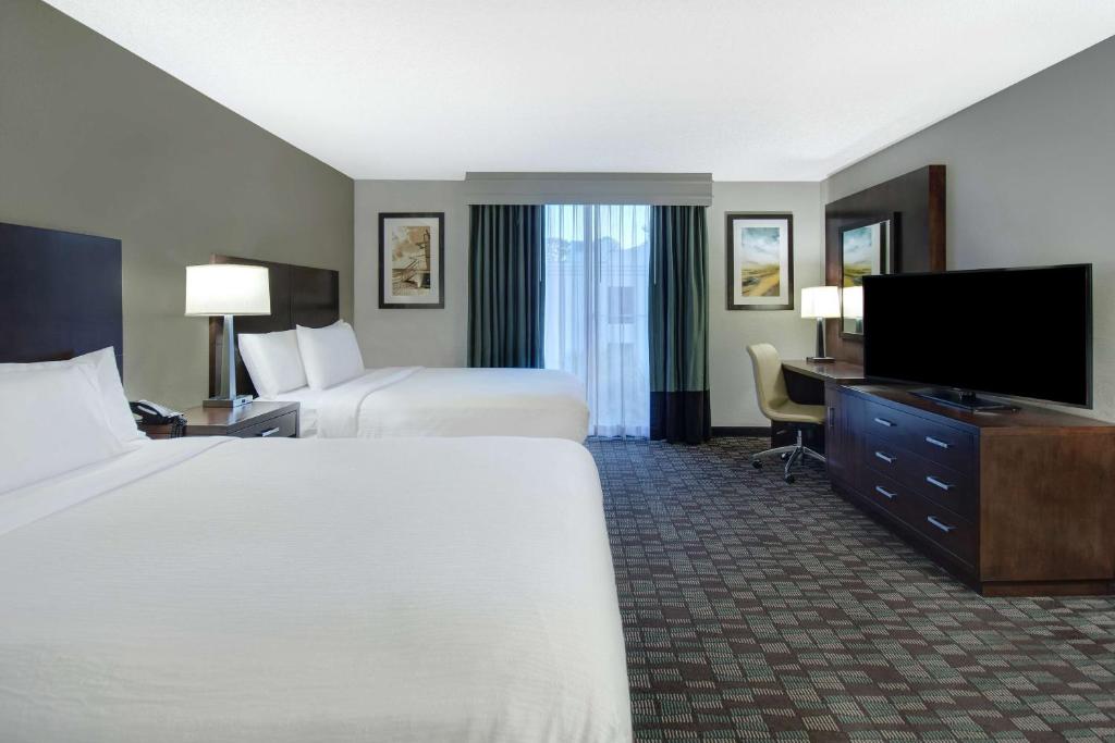 Embassy Suites by Hilton Jacksonville Baymeadows - Two-Bedroom Queen Suite With Two Queen Beds