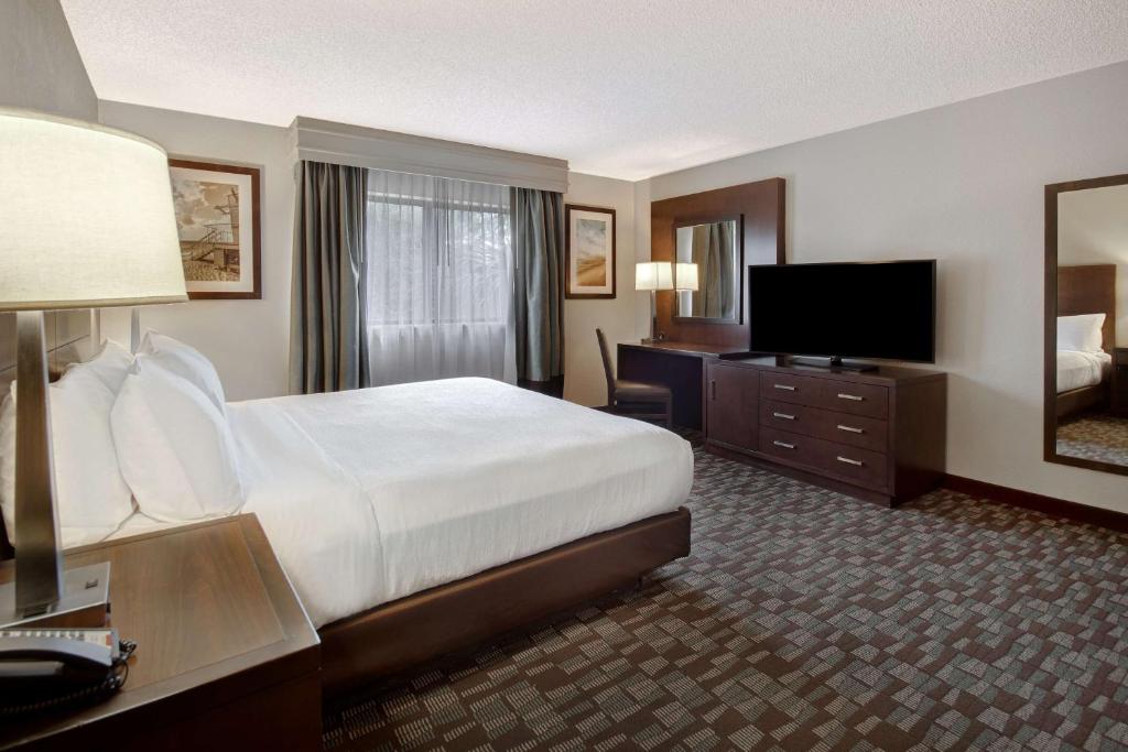 Embassy Suites by Hilton Jacksonville Baymeadows - Salle King Business