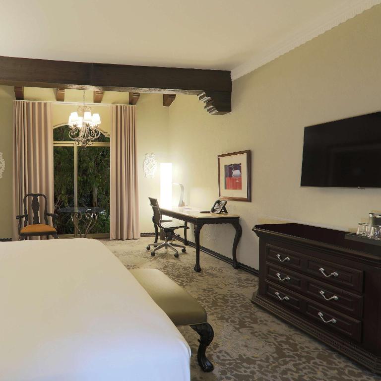 Hilton Guatemala City, Guatemala - Sala De Rey Ejecutivo