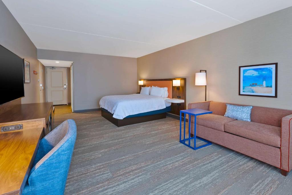 Hampton Inn Cape Cod Canal photo