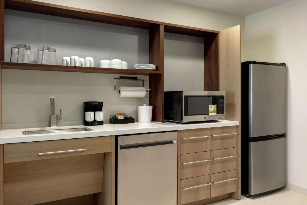 Home2 Suites By Hilton Easton - King Suite With Roll-In Shower - Non Smoking