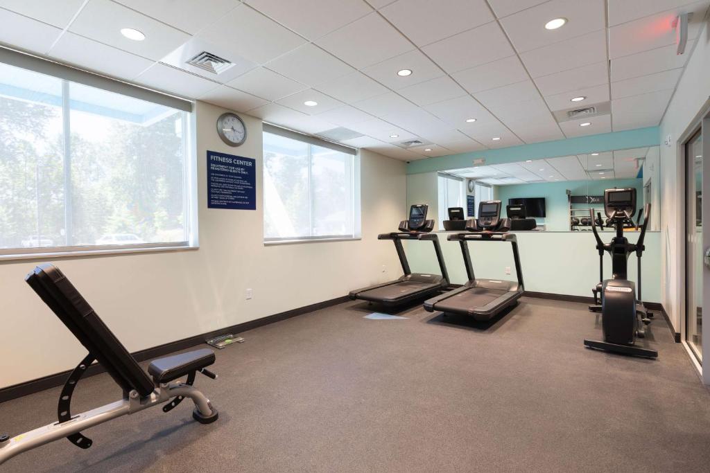 Fitness centrum a/nebo fitness zařízení v ubytování Tru By Hilton Eugene, Or