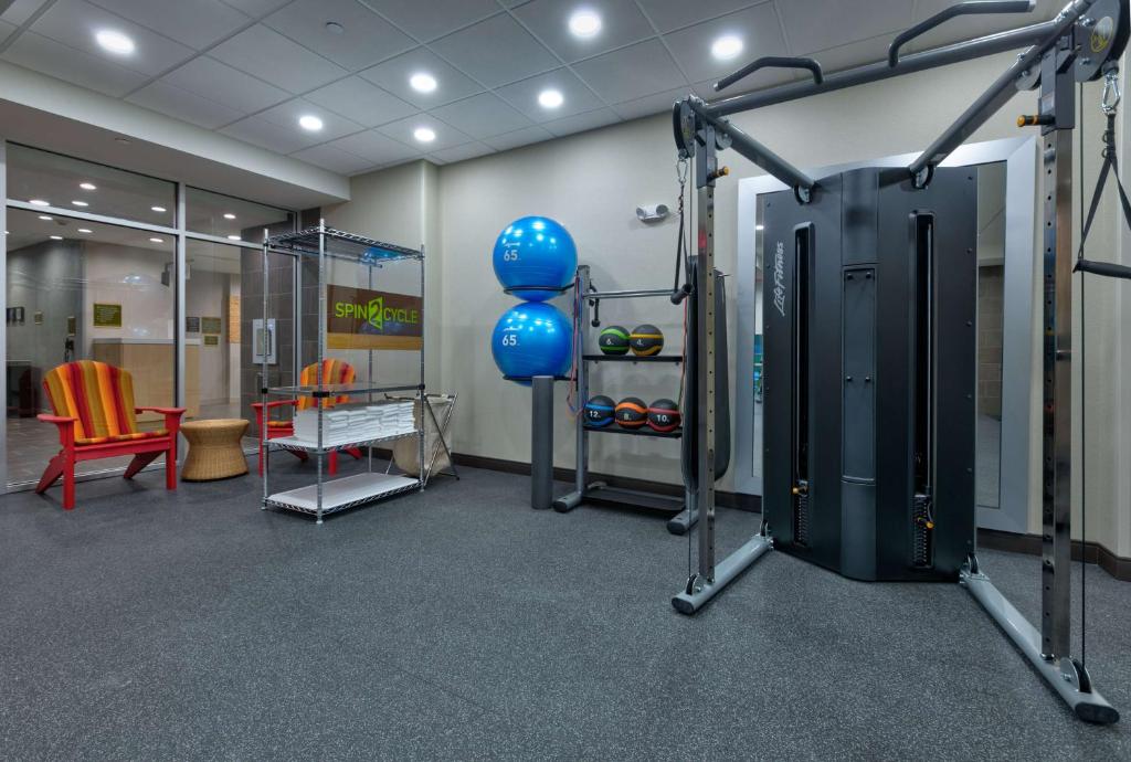 Fitness centrum a/nebo fitness zařízení v ubytování Home2 Suites By Hilton El Campo
