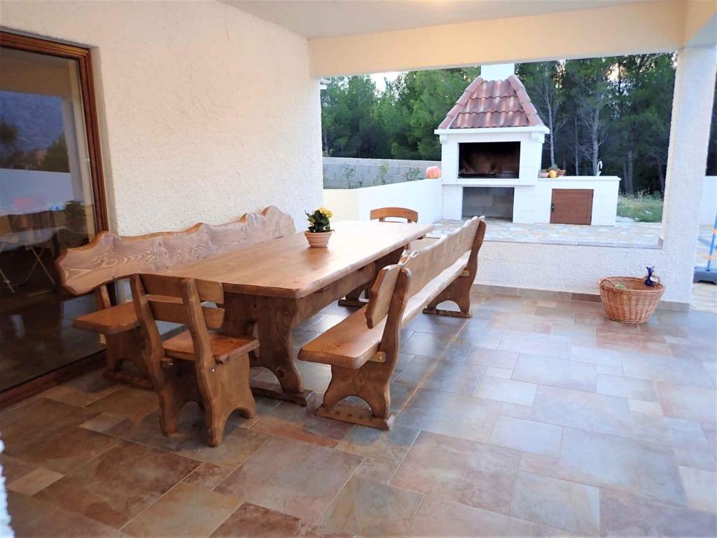 Fotografia z galérie ubytovania Holiday home in Jasenice 31210 v destinácii Jasenice
