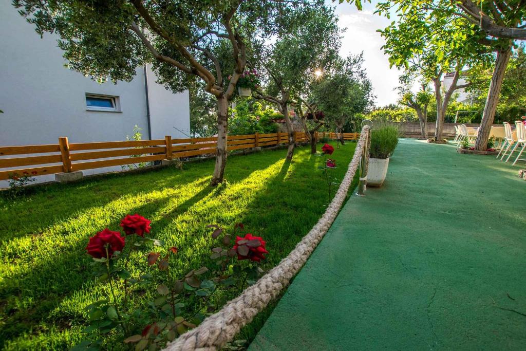 Fotografia z galérie ubytovania Apartments in Starigrad-Paklenica 6841 v destinácii Punta