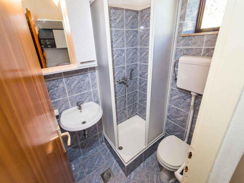 Kúpeľňa v ubytovaní Holiday home in Jasenice 33303