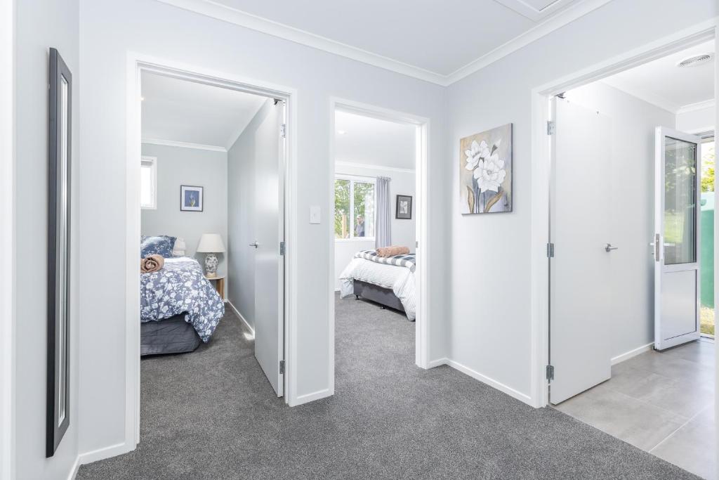 Magnolia Cottage Whatawhata - Resim 13