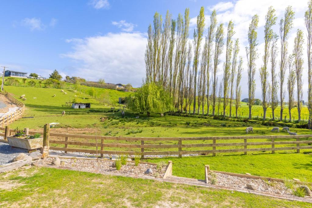 Magnolia Cottage Whatawhata - Resim 15