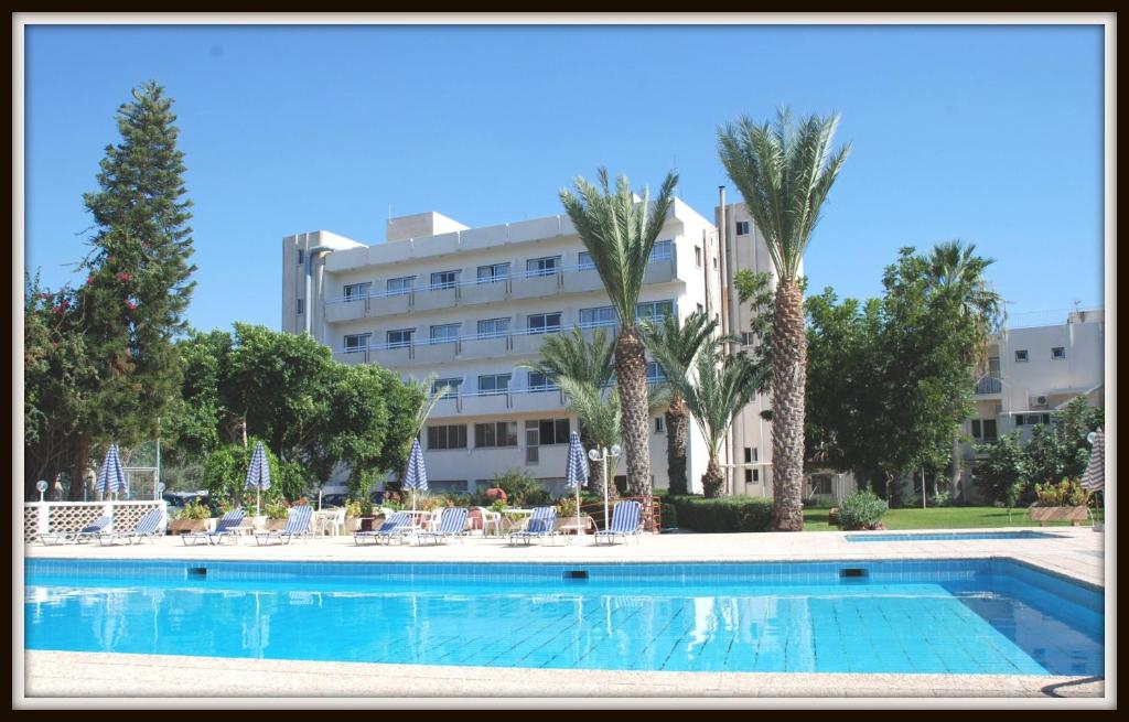 Bazén v ubytování Marion Hotel nebo v jeho okolí