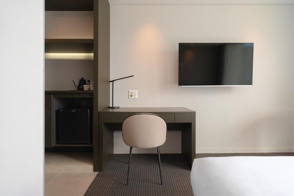 TV a/nebo společenská místnost v ubytování Urbanstay Busan songdo Beach