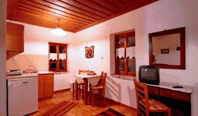 Andrea Sofi Guesthouse - Dubbele Of Dubbele Kamer