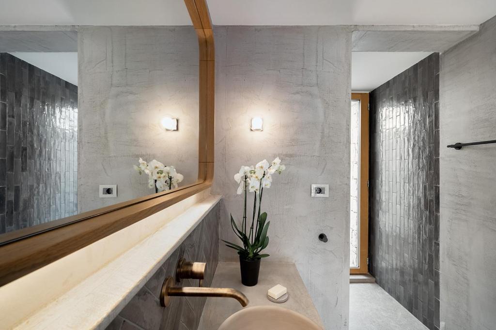 Koupelna v ubytování Eliamos Villas Hotel & Spa