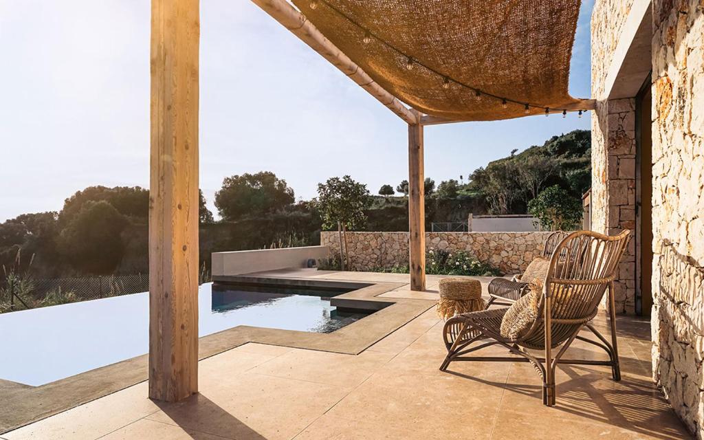 Bazén v ubytování Eliamos Villas Hotel & Spa nebo v jeho okolí