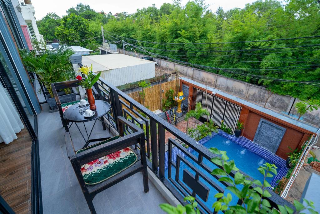 Angkor Rithy Residence 2 - 国王套房与泳池视图