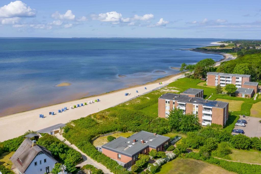 an aerial view of a beach and buildings at Haus am Strand in Wyk auf Föhr