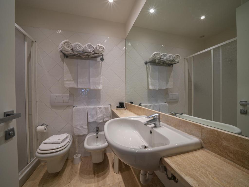 Koupelna v ubytování Hotel Club Lacona