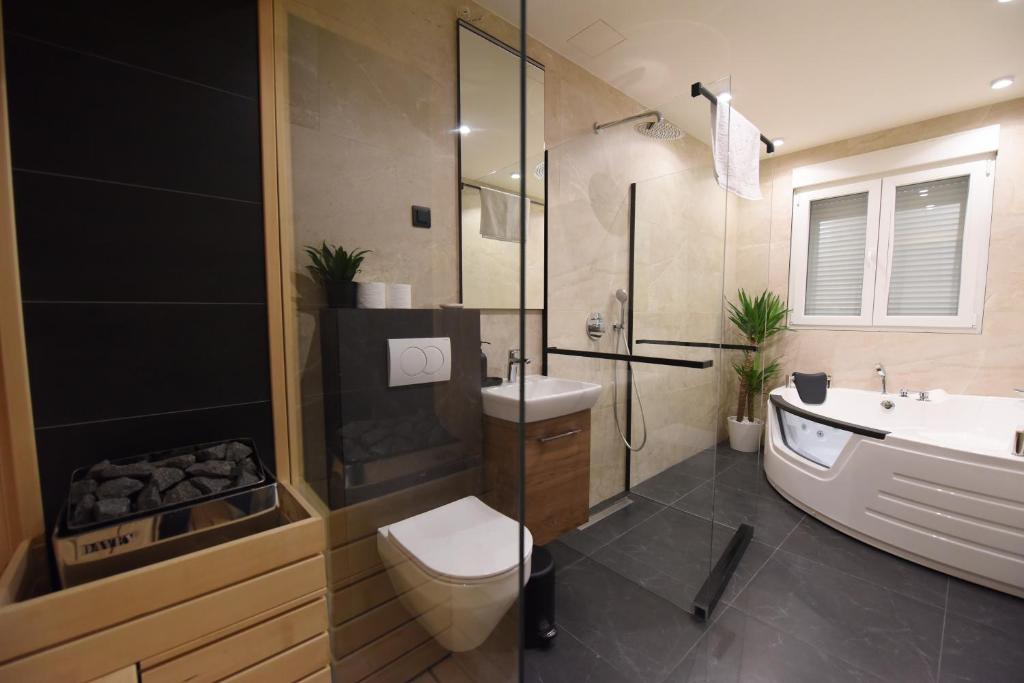 Iva Old Town - Resim 13