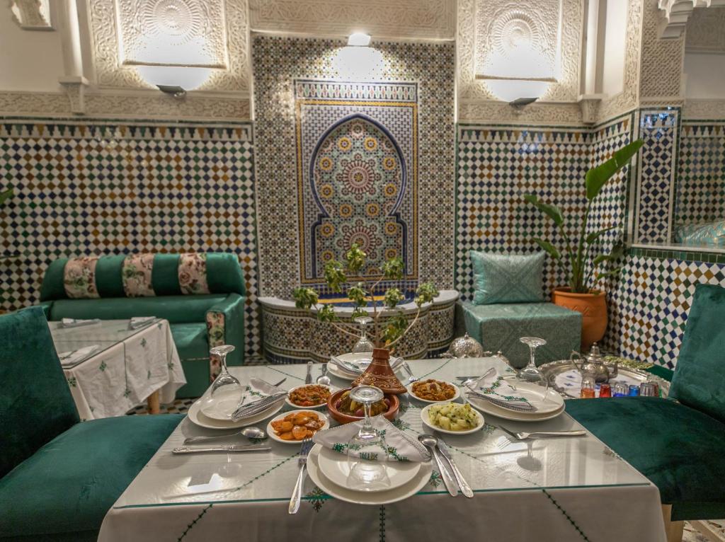 Ресторан / где поесть в Riad dar Yamna