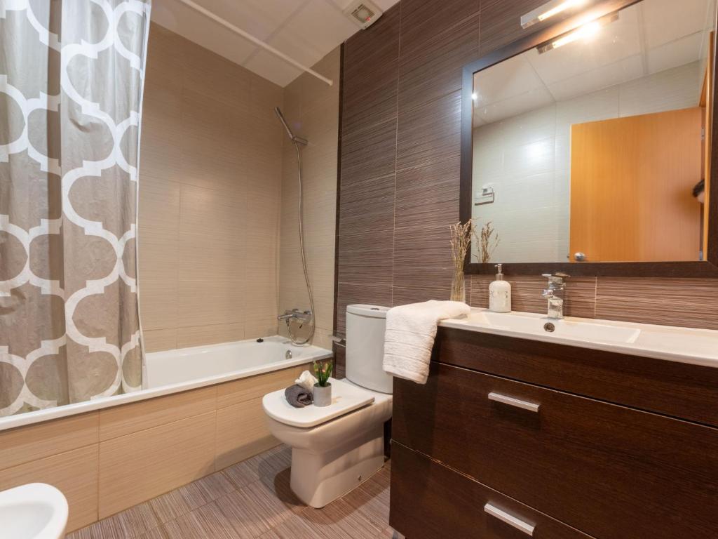 Koupelna v ubytování Holiday Home Gaviota 14 by Interhome