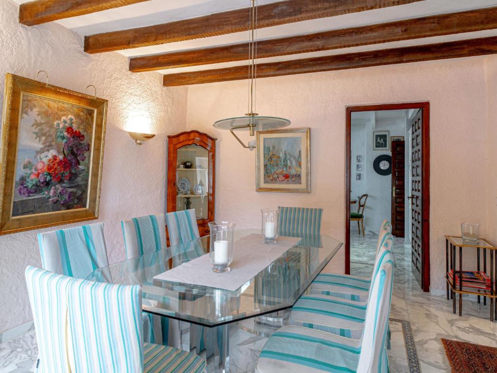 Posedenie v ubytovaní Villa Volver by Interhome