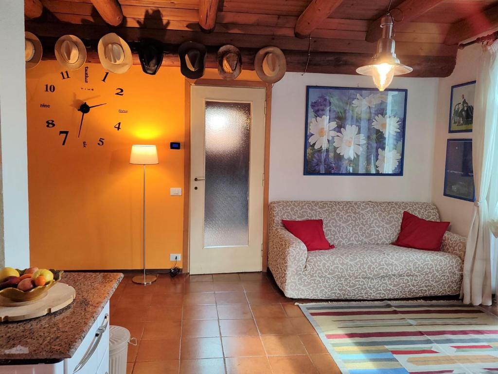 Posezení v ubytování Apartment Ciliegio by Interhome