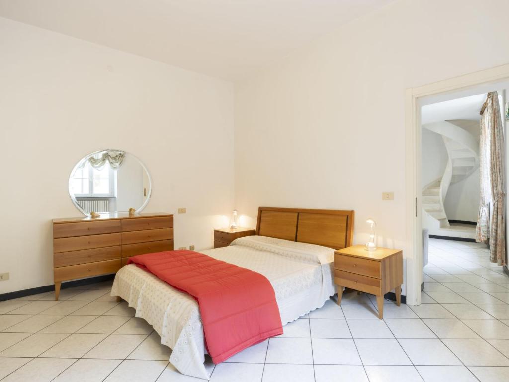 A bed or beds in a room at Apartment Gallesio - FLG213 by Interhome