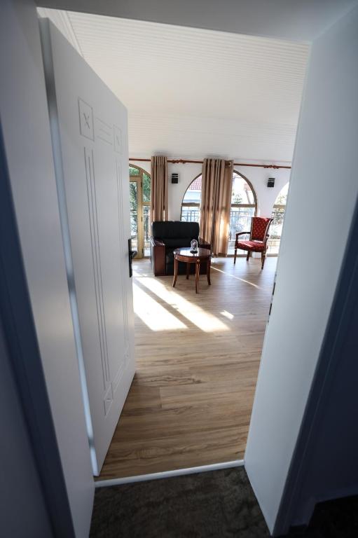 Fotografie z fotogalerie ubytování VILA ALIZEE Hotel v destinaci Tirana