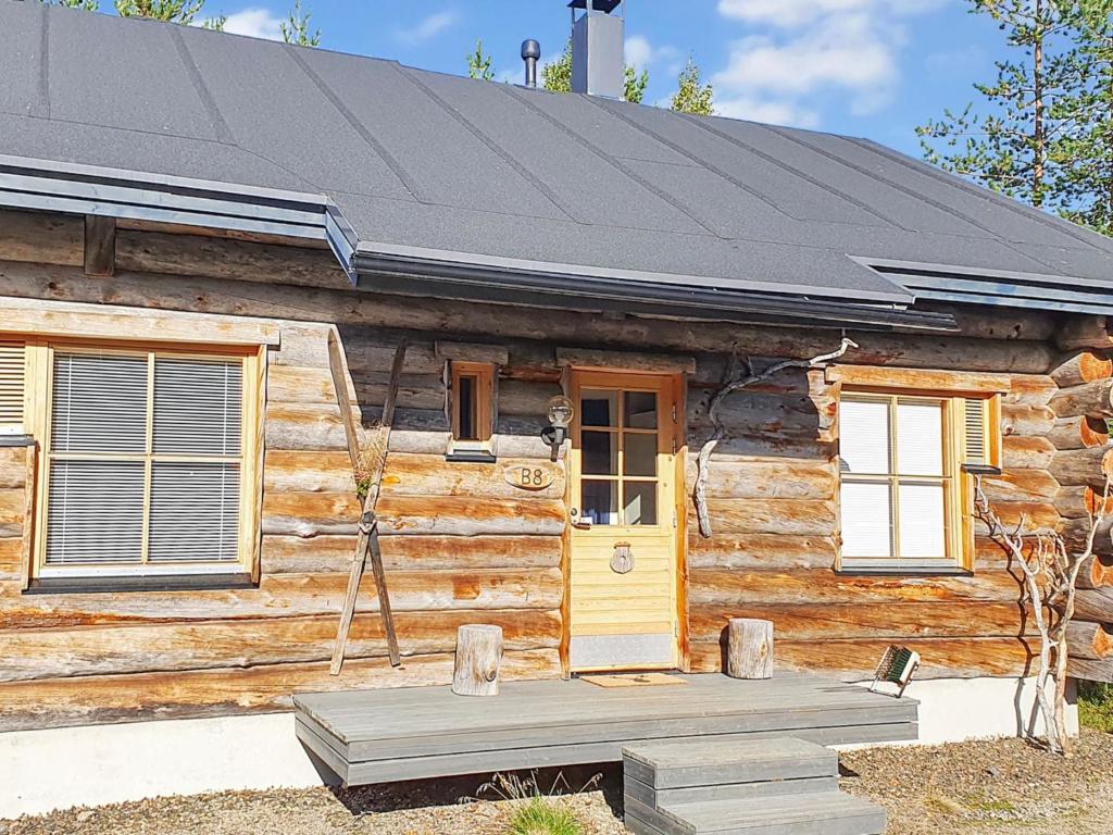 Το κτήριο όπου στεγάζεται  η παραθεριστική κατοικία