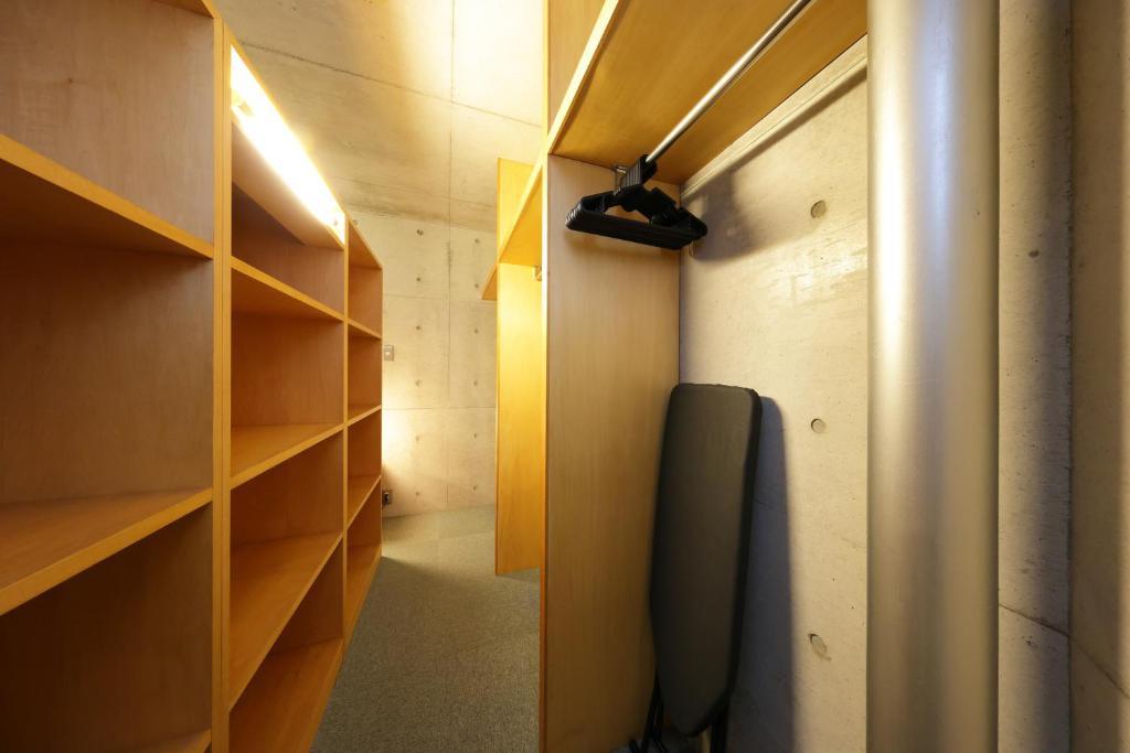 Palanda nebo palandy na pokoji v ubytování STUDIO GEN