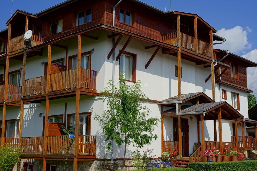 The building in which a szállodákat is located