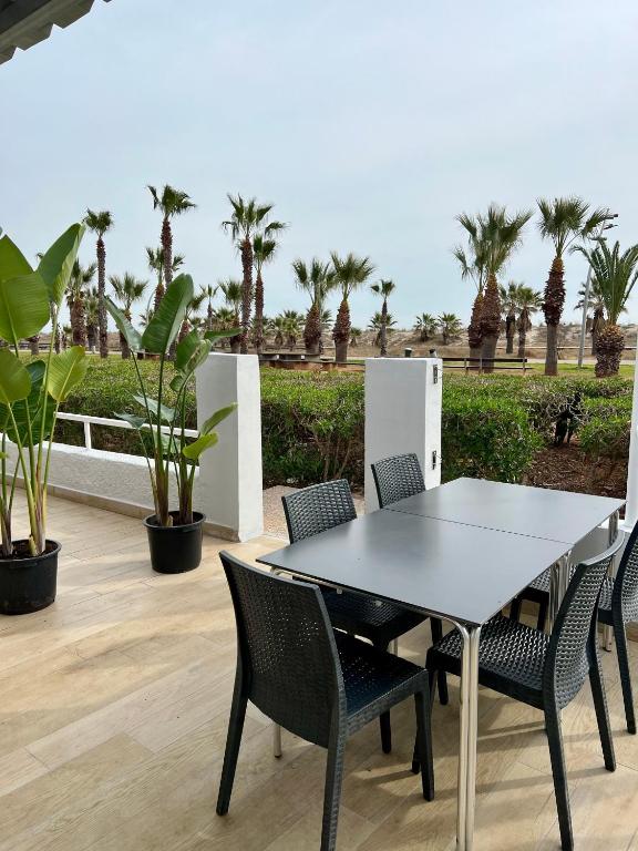 A balcony or terrace at Pensión La Ola