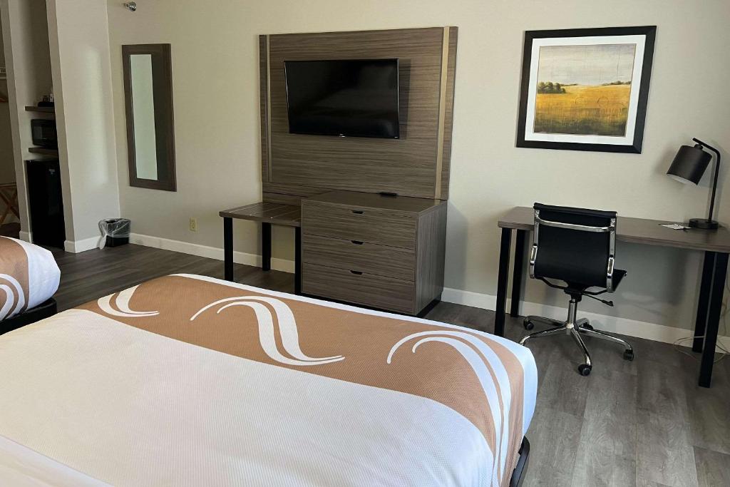 Quality Inn & Suites Red Wing - Queen Room Met Twee Queensize Bedden - Niet -roken