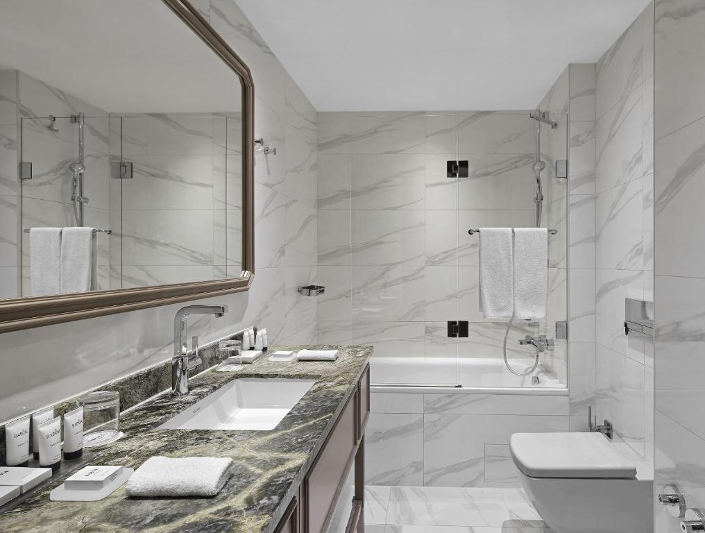 TITANIC Chaussee Berlin - Resim 36