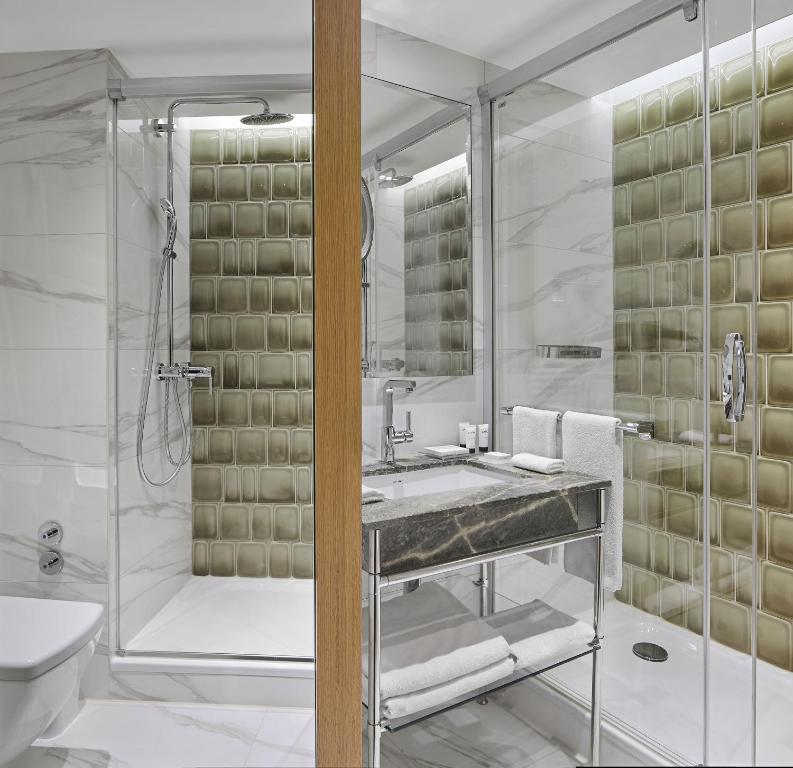 TITANIC Chaussee Berlin - Resim 35