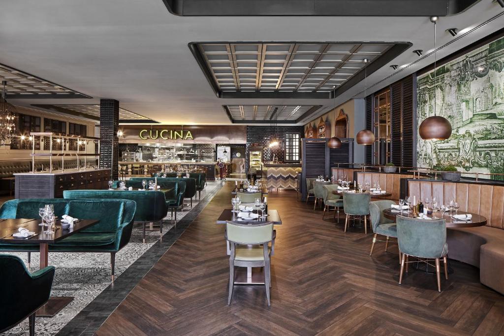 TITANIC Chaussee Berlin - Resim 20