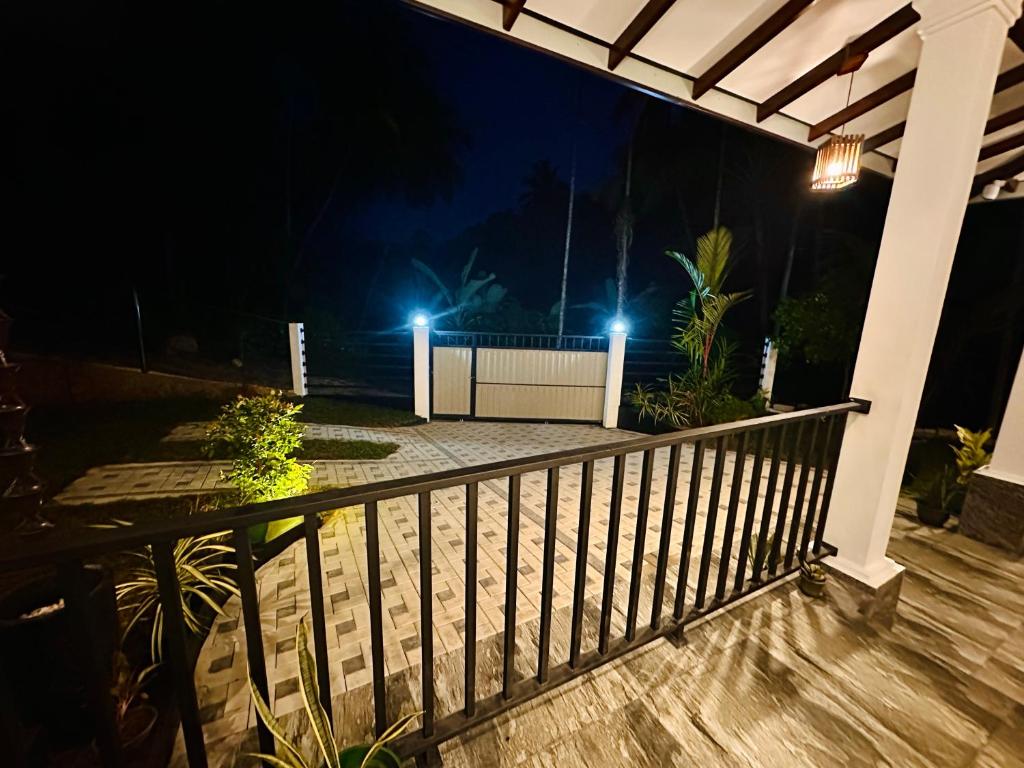 Balkón nebo terasa v ubytování Serene Bliss Villa