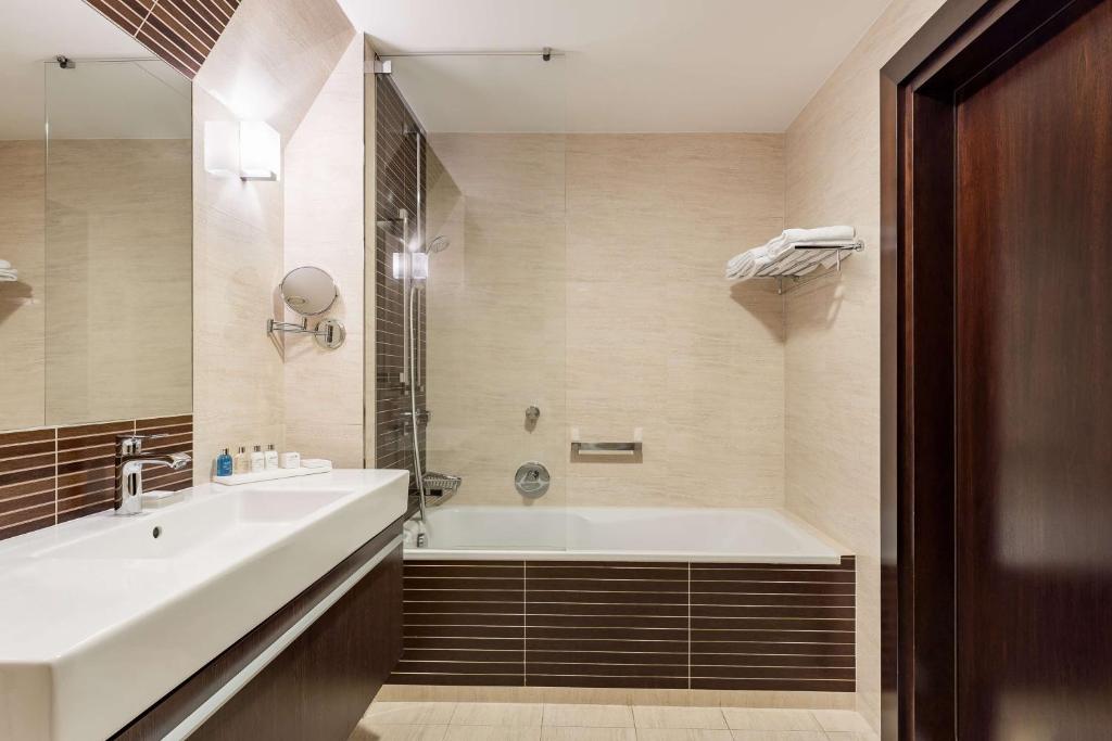 Koupelna v ubytování Radisson Blu Hotel, Gdańsk