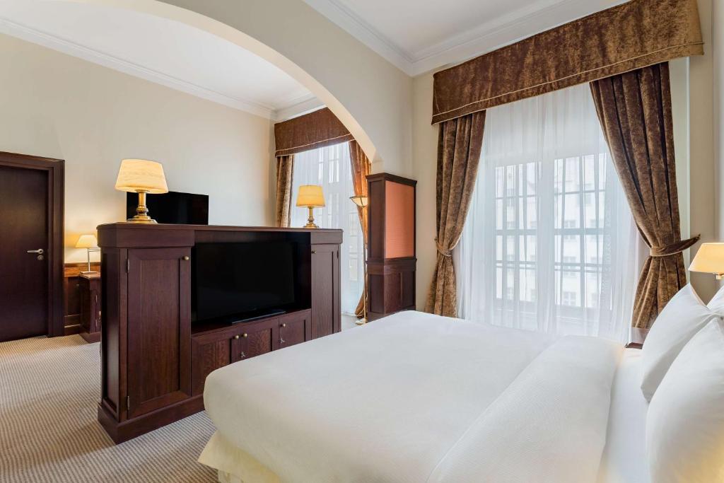 TV a/nebo společenská místnost v ubytování Radisson Blu Hotel, Gdańsk