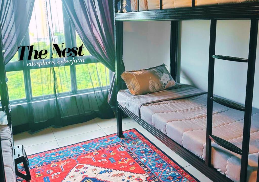 Postel nebo postele na pokoji v ubytování The Nest Studio with Wi-Fi Netflix