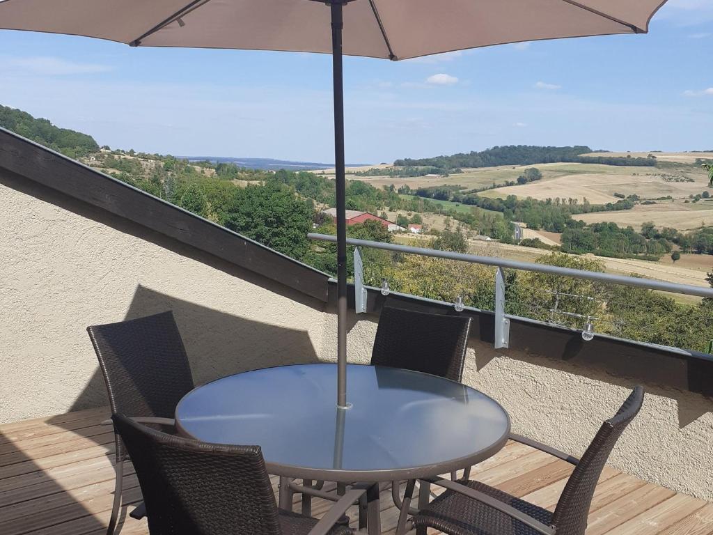 Gîte Authentique près de Nancy avec Terrasse - FR-1-584-174
