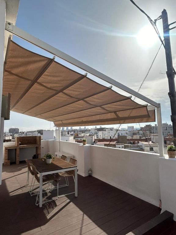 SingularStays Valero III