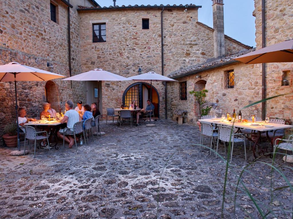 Restauracja lub miejsce do jedzenia w obiekcie Agriturismo Podere Cortilla