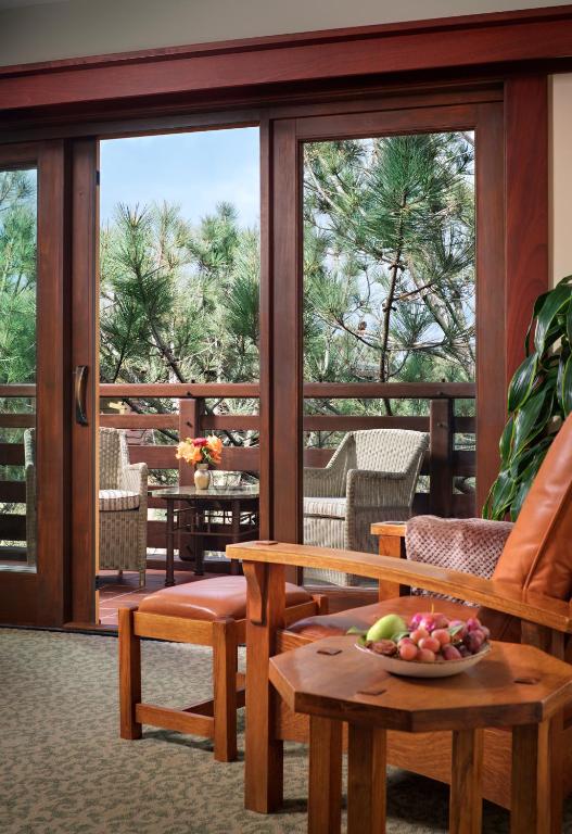 The Lodge at Torrey Pines photo