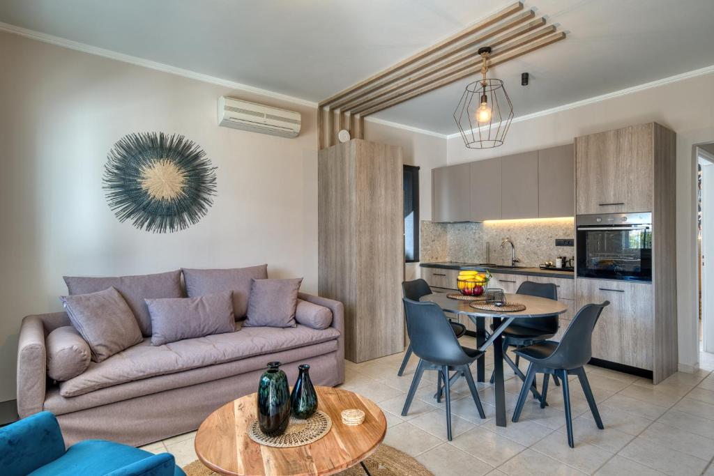 Η κουζίνα ή μικρή κουζίνα στο Deluxe Seaside Condo for 4