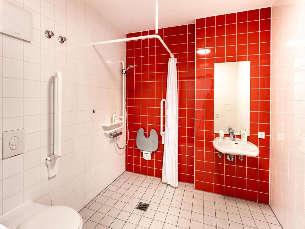 Koupelna v ubytování B&B Hotel Weil am Rhein/Basel