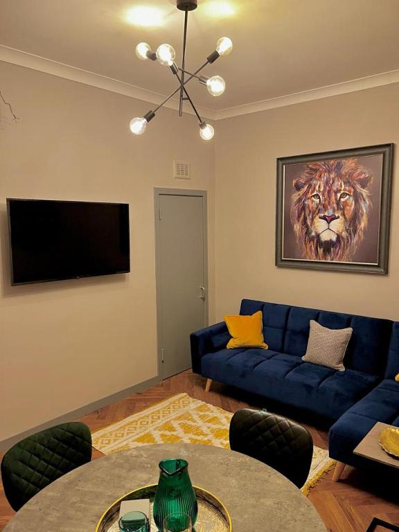 1 bed Apt in West End - Apartment